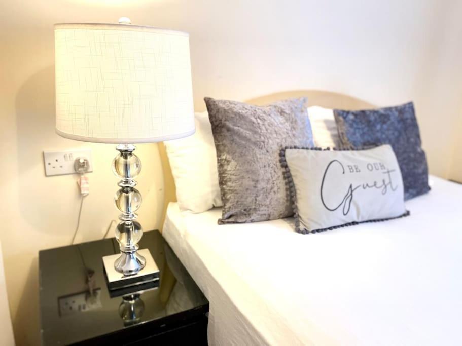 Amazing 2-Bed City Centre Apt With Parking Coventry Bagian luar foto